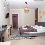 Salena Hotel 3*