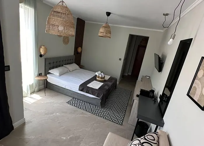 Ξενοδοχείο Salena 3*